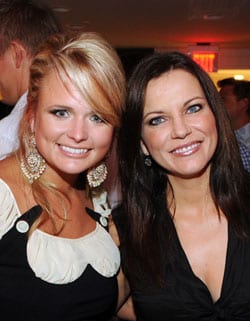 Recently People Magazine Country, Cotton Incorporated and Miranda hosted a VIP party in Nashville to coincide with the launch of Miranda’s print campaign representing “The Fabric Of Our Lives”.  Lambert is featured on the back cover of the current People Magazine Country Special Issue and can also be seen on the August 17 cover of Country Weekly.   