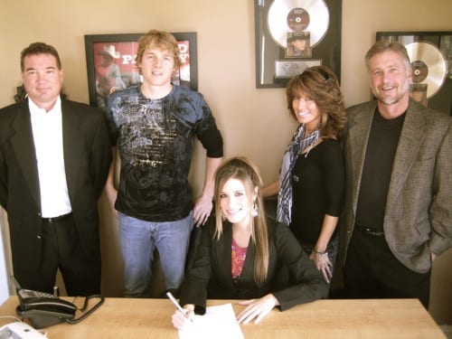 Blue Guitar Music Publishing has signed artist/ songwriter Blake Gray to it's roster. Gray is managed by Perdieu Management. Pictured (L-R) Back: Owner Daniel Wood, staff writer David Kroll, Creative Director Holly Nance, Owner Danny Pool, Seated: Gray