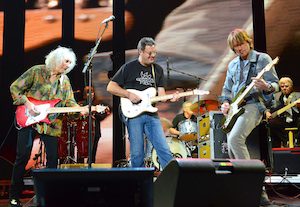 Pictured (L-R): Albert Lee, Vince Gill, Keith Urban