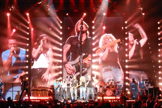 Keith Urban with opening label mates Little Big Town on the 'Light The Fuse' Tour singing "You Gonna Fly."