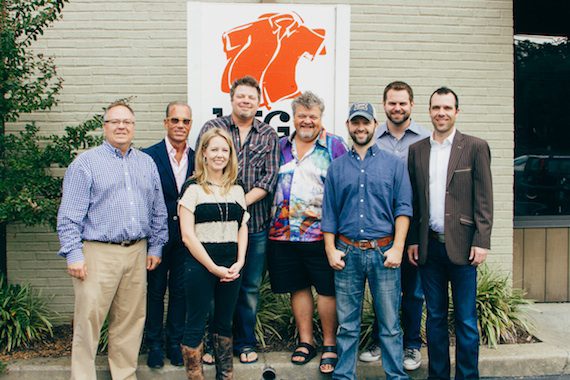 Pictured (Front row, L-R): Counsel for Big Loud Shirt Derek Crownover, Business Manager Kella Stephenson, Big Loud Shirt Creative Director Matt Turner, Counsel for Big Loud Shirt Austen Adams. (Back row, L-R): Counsel for Rodney Clawson Jess Rosen, Rodney Clawson, Big Loud Shirt’s Owner Craig Wiseman and VP Seth England. Photo Credit: Amy Allmand Photography