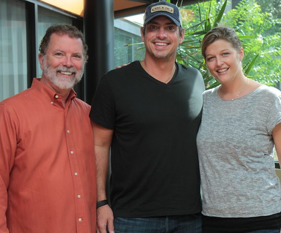 Pictured (L-R): SESAC’s Dennis Lord, Durrette and SESAC’s Shannan Hatch. Photo: Bev Moser 