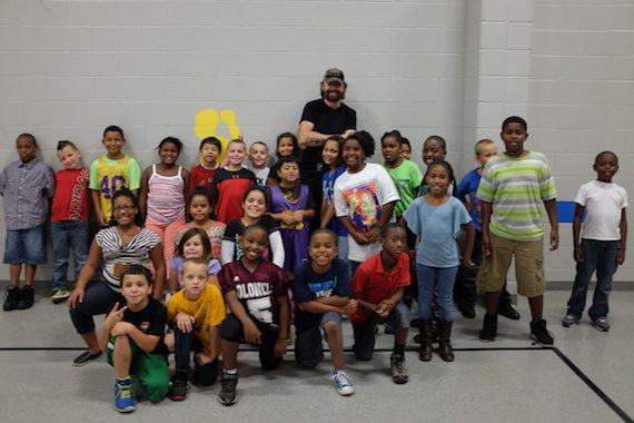 Ronnie Dunn visits Boys & Girls Club of Bowling Green, Ky. Photo: Kyle Gustie