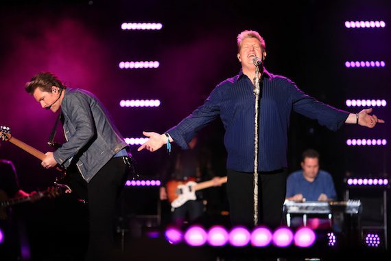  Rascal Flatts'  Joe Don Rooney (L) and Gary LeVox perform for ACM Party For A Cause Festival in April 4, 2014. (Photo: Christopher Polk/ACMA2014/Getty Images for ACM)
