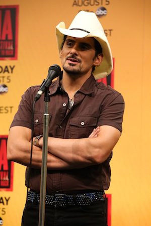 Brad Paisley backstage. Photo: Moments By Moser