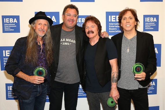 The Doobie Brothers with Vince Gill at IEBA's Honors and Awards Ceremony. Photo: Getty Images