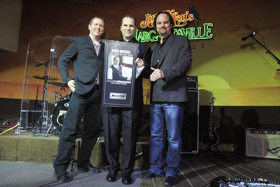 Ryan McCall accepts his MusicRow Reporter of the Year honor. Photo: Bev Moser/Moments By Moser