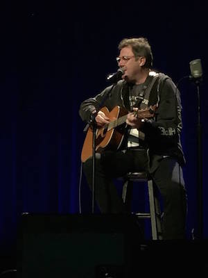 Vince Gill. Photo: CRS