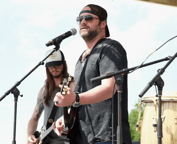 Lee Brice performs during the post-ride concert. Photo: Getty Images