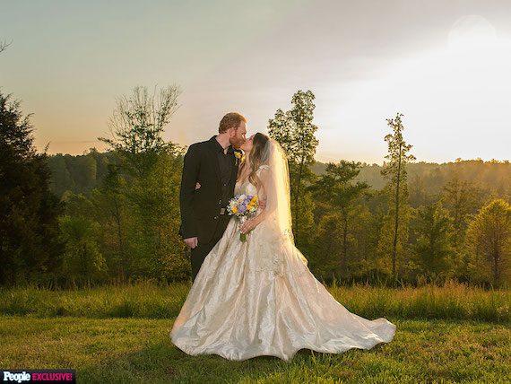 Eric Paslay weds Natalie Harker. Photo: Brown Lab Photography