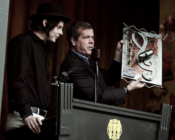 Jack White receives the Music City Ambassador award from Mayor Dean in ?