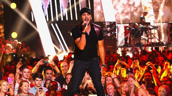 Luke Bryan performs on the CMT Music Awards. Photo: CMT.com