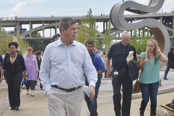Nashville Mayor Karl Dean leads Riverfront Park Project Team tour. Photo: Metro Photographic Services.