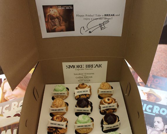 To celebrate her new single "Smoke Break," Underwood sent over cupcakes from Ivey Cake to the MusicRow office with a message that reads, "Happy Friday! Take a BREAK and enjoy a cupcake on me!!"