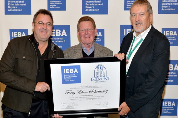 Pictured (L-R): Vince Gill, Terry Elam, and IBEA President Kell Houston pose backstage, celebrating the establishment of the Terry Elam Scholarship at the Honors and Awards Ceremony. Photo: Jason Davis/Getty Images for IEBA