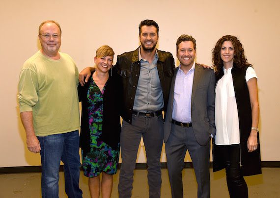 Pictured are (L-R): UMG Nashville's Mike Dungan, Country Music Hall of Fame and Museum's Ali Tonn, Luke Bryan, Rolling Stone Country's Joe Hudak, and manager Kerri Edwards Photo by Rick Diamond, Getty Images for the Country Music Hall of Fame and Museum