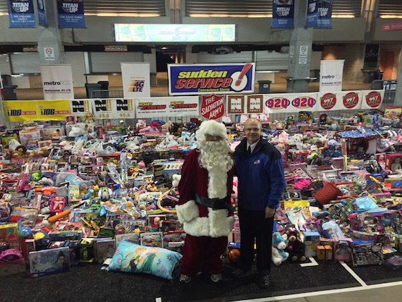 Pictured (L-R): Santa and Major Ed Lee, Area Commander - The Salvation Army Nashville Area Command.