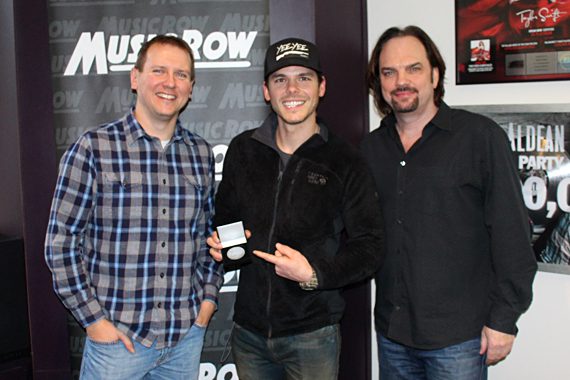 Photo (L-R): Troy Stephenson, Chart Director; Granger Smith; Sherod Robertson, Owner/Publisher, MusicRow. Photo: Molly Hannula