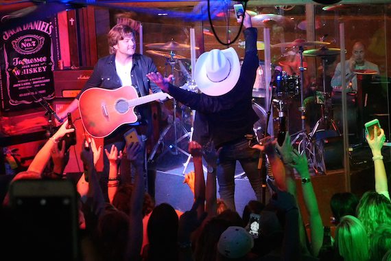 Moore donned his signature white cowboy hat for performances at Honky Tonk Central, Rippy’s and Tootsies World Famous Orchid Lounge. Photo: Sandra Wallbank 