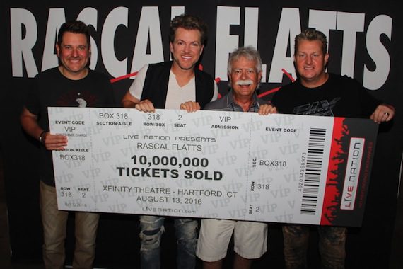 Pictured (L-R): Jay DeMarcus, Joe Don Rooney, Jim Koplik (President Live Nation Connecticut / Upstate NY) and Gary LeVox