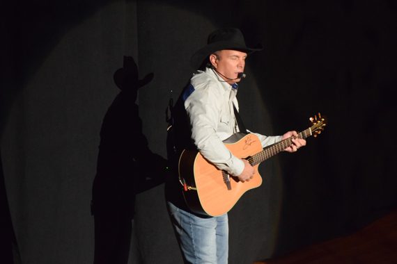 Garth Brooks. Photo: Moments By Moser Photography
