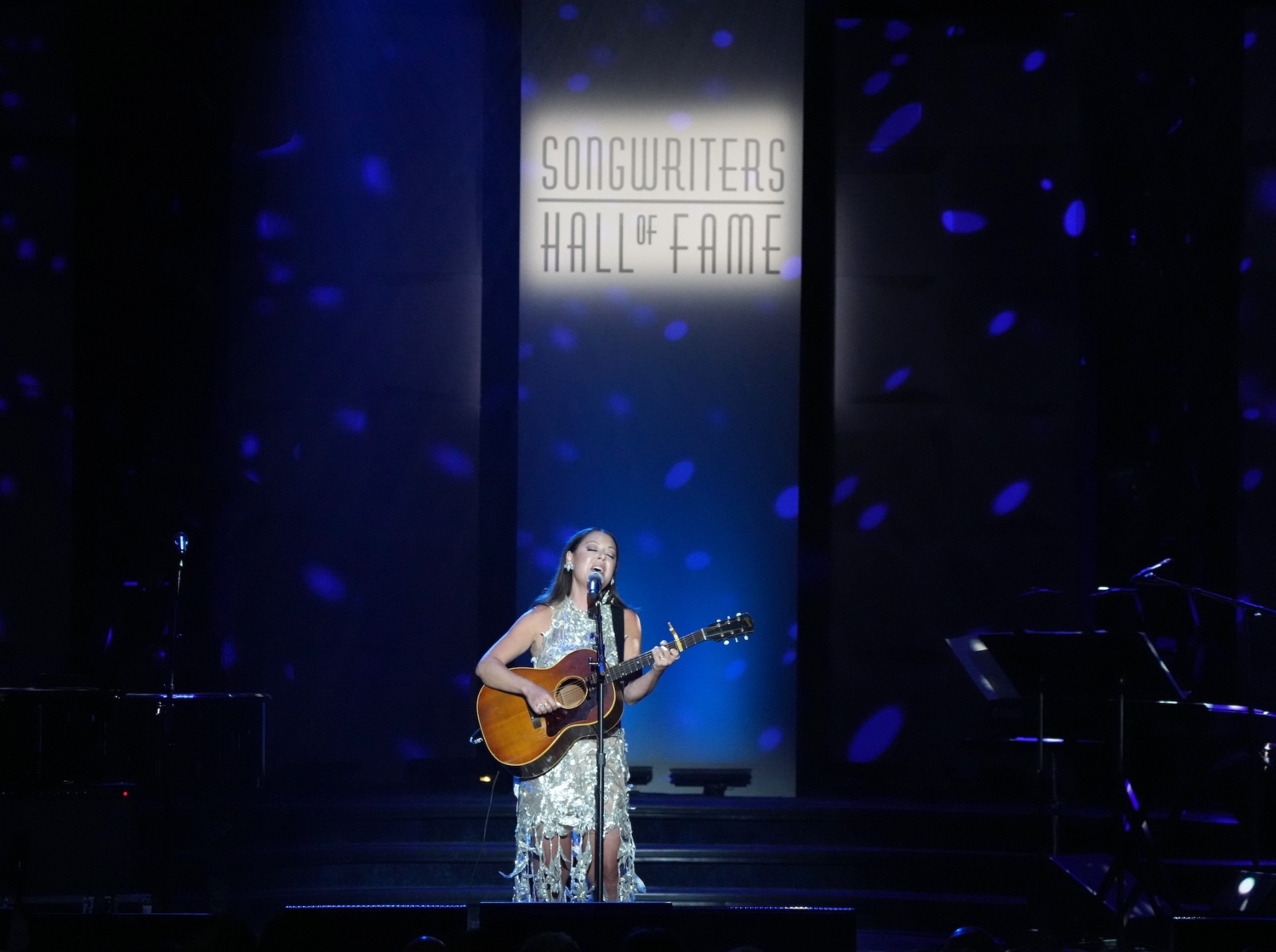 Songwriters Hall Of Fame Inducts Hillary Lindsey, More - MusicRow.com