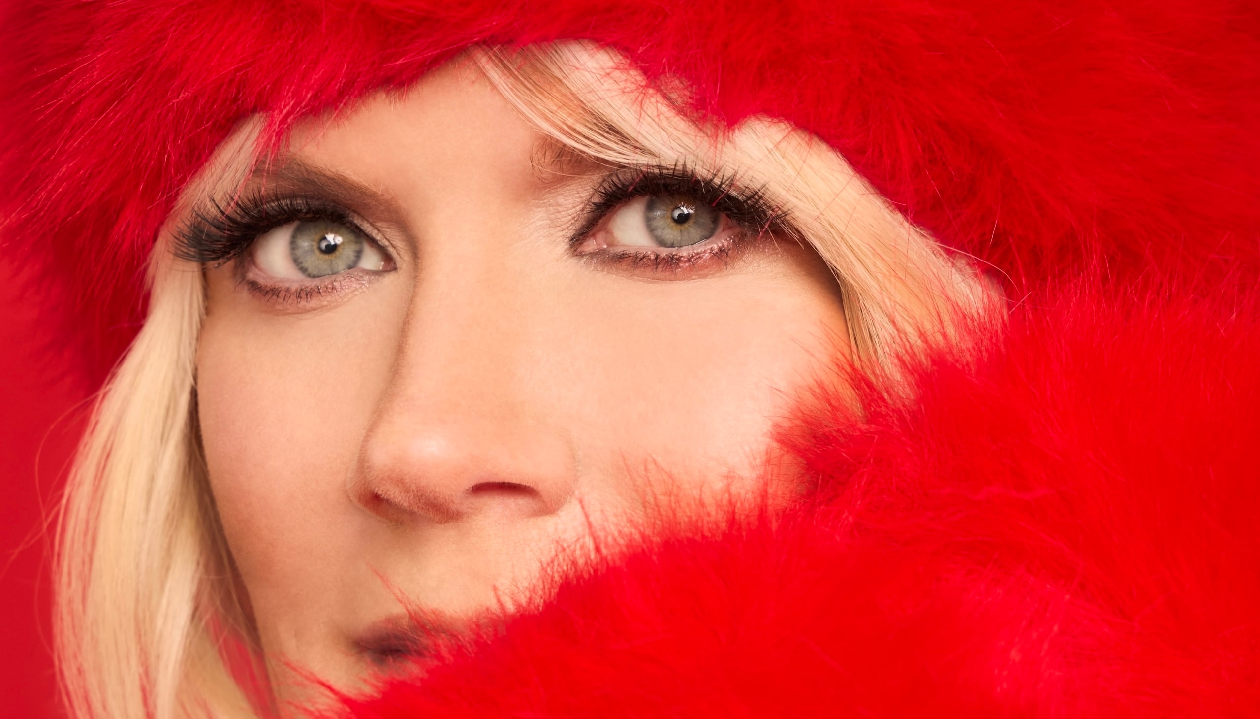 Natalie Grant Signs To Capitol CMG With First Project 'Christmas