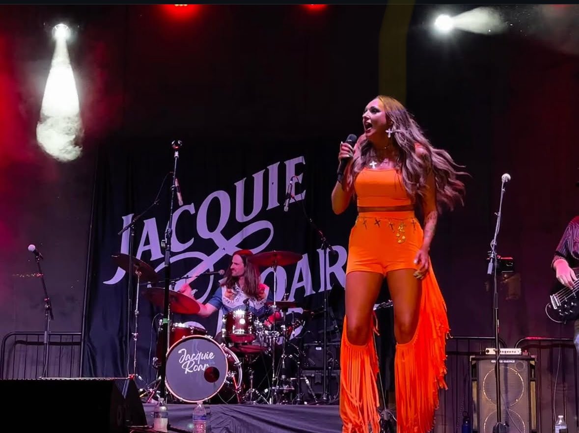 Jacquie Roar Inks With Kinkead Entertainment