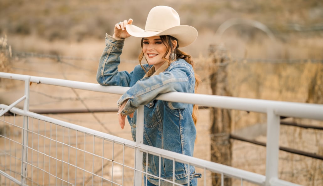 Jenna Paulette Extends ‘Back In The Saddle Tour' Into Fall