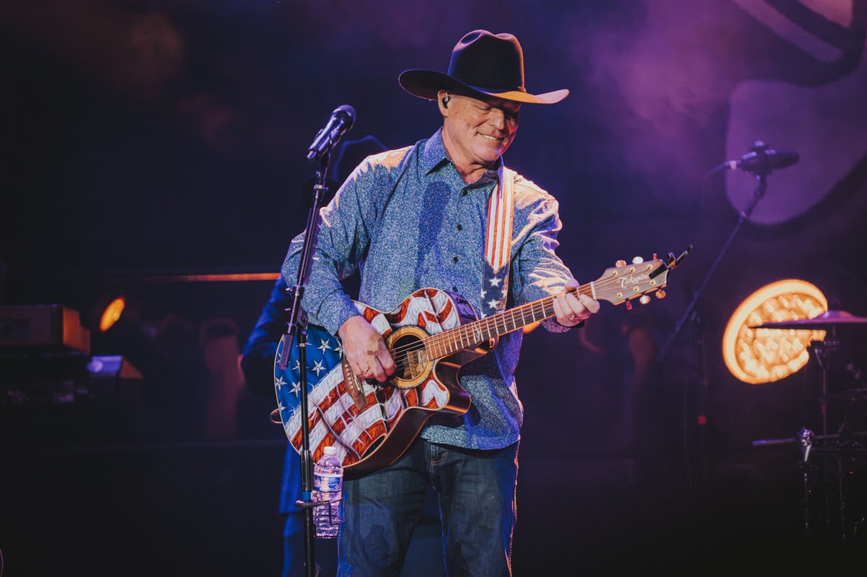 John Michael Montgomery Caps Off 30-Year Touring Career With Triumphant Rupp Arena Show