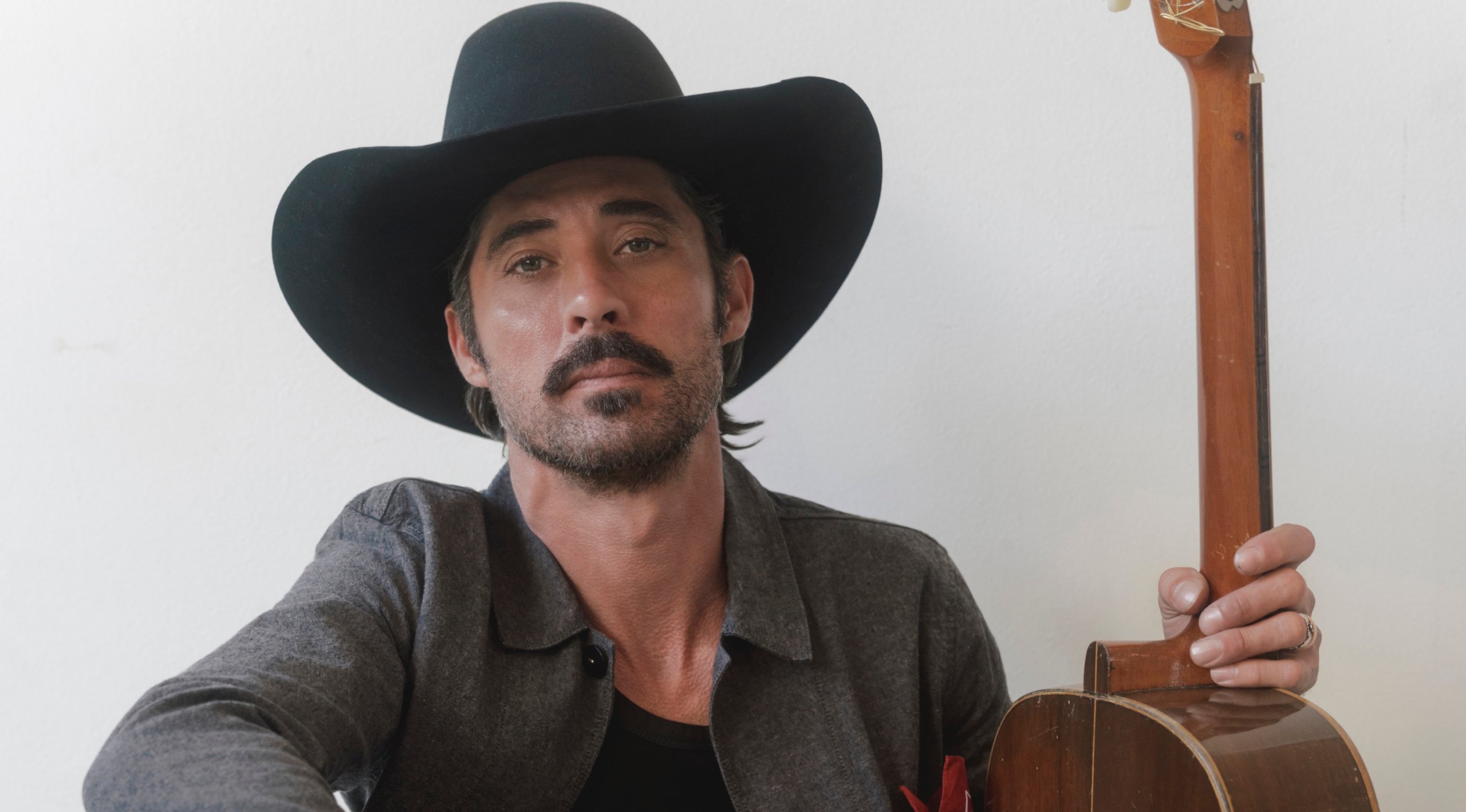 Ryan Bingham Teams With The Texas Gentlemen On New Album Project ‘They Call Us The Lucky Ones’