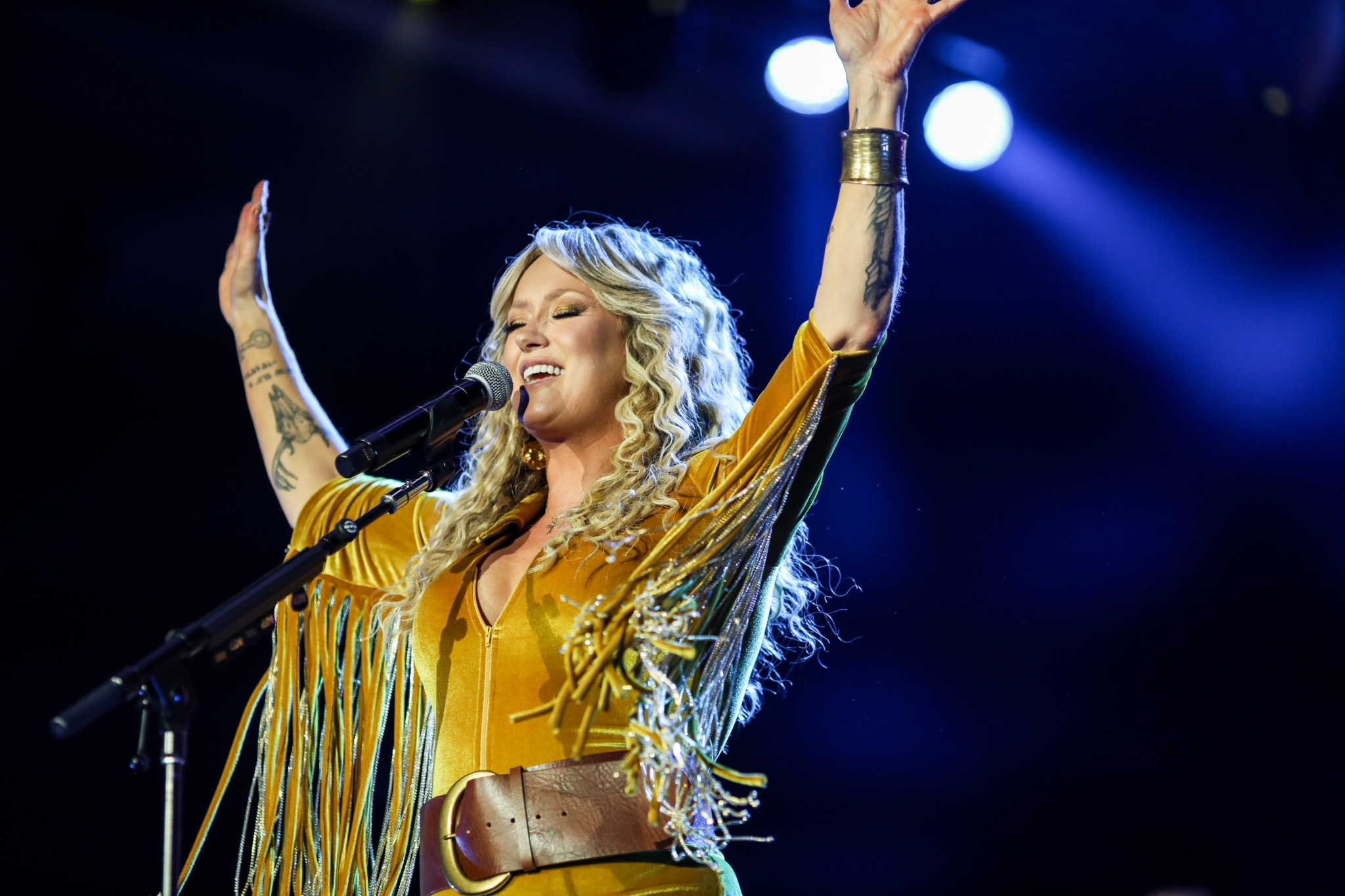 CRS Highlights Six At 2026 New Faces Of Country Music Showcase ...