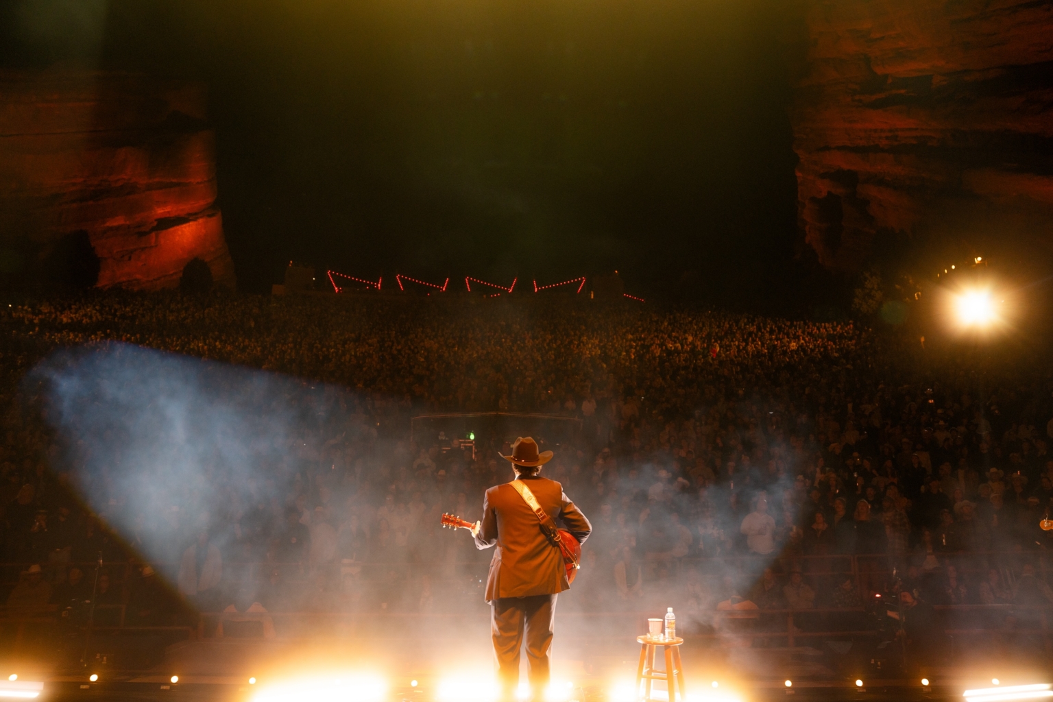 Zach Top's 'Live From Red Rocks: The Concert Film' To Premiere At ...